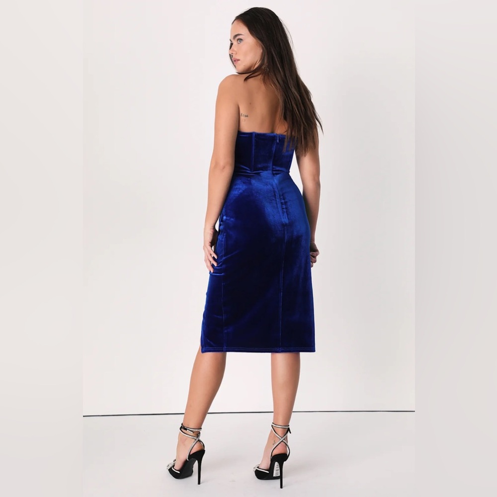 Lulus Glamorous Celebrations Royal Blue Velvet Strapless Tulip Dress (M) - Picture 4 of 5